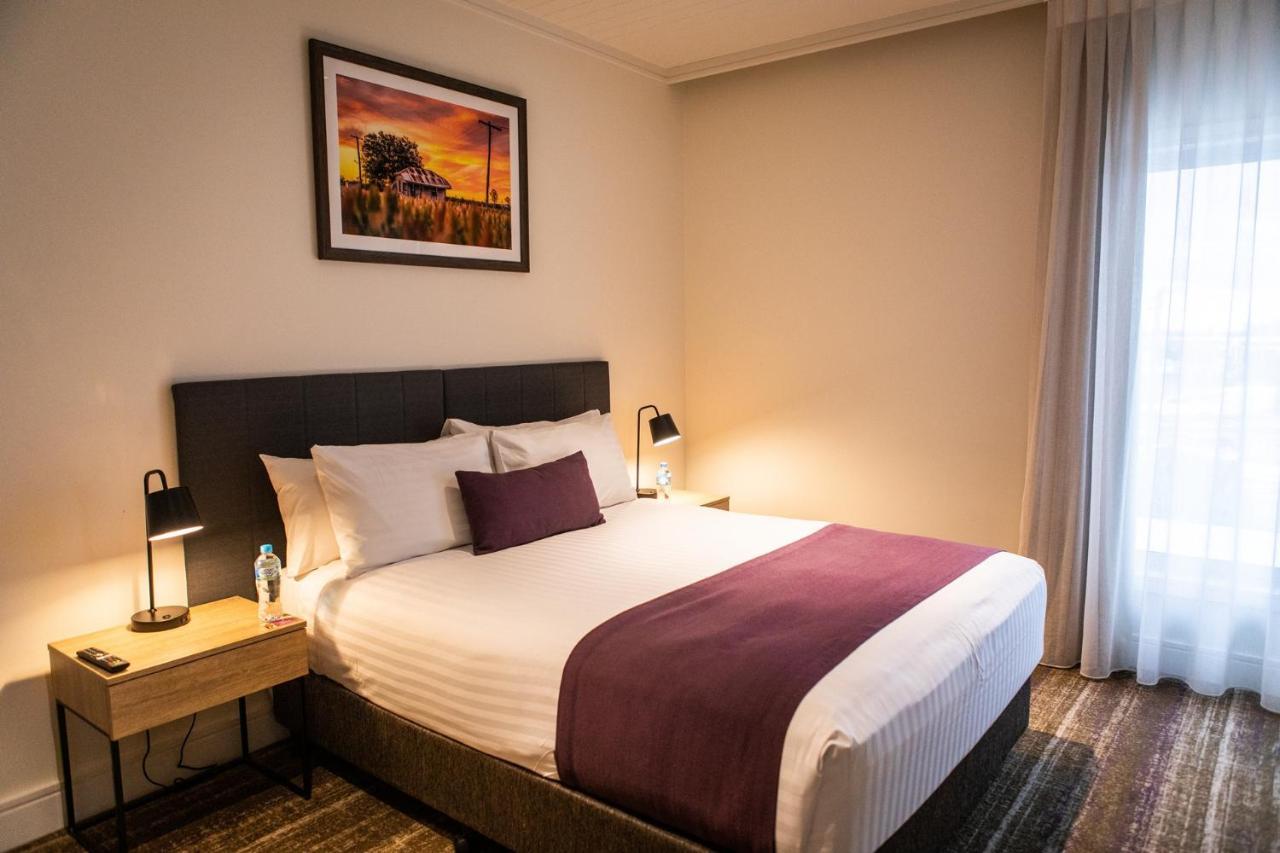 Porter'S Plainland Hotel Екстериор снимка