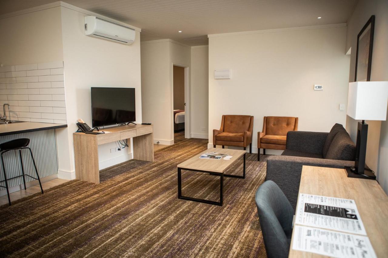 Porter'S Plainland Hotel Екстериор снимка