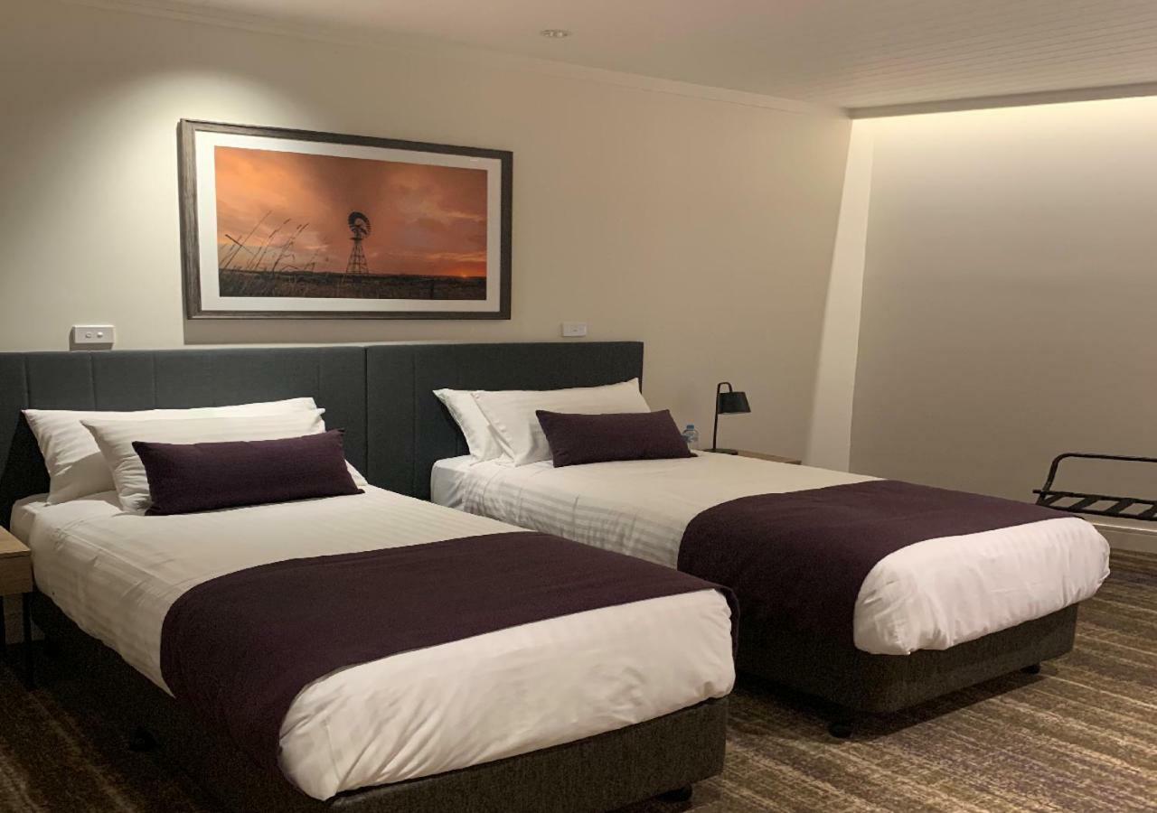 Porter'S Plainland Hotel Екстериор снимка